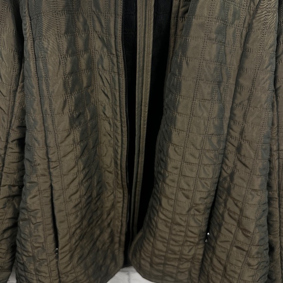 Forecaster of Boston Quilted Hooded Jacket – Large- Olive Iridescent Sheen - Picture 11 of 11